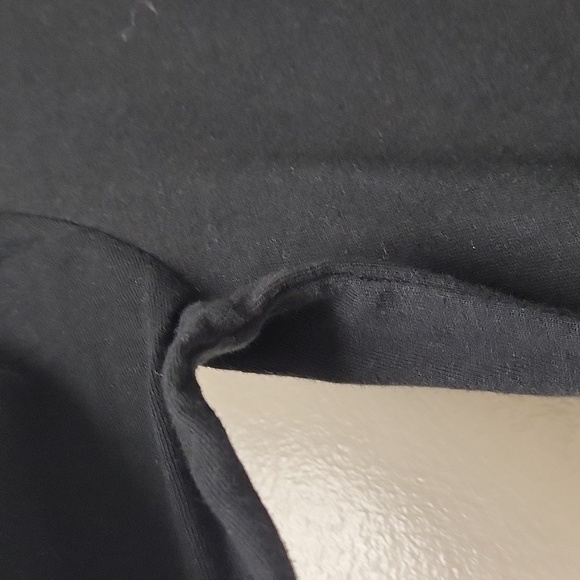 Long sleeves black shirt in extra large - Picture 7 of 16